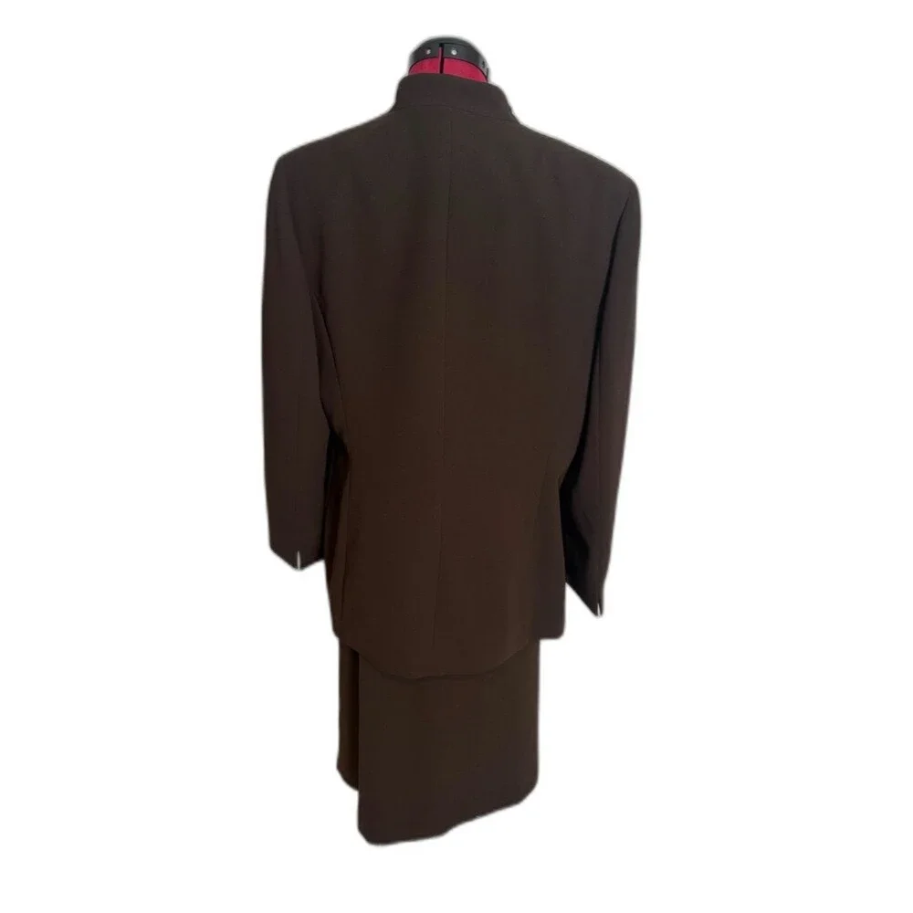Le Suit Skirt Suit Woman's Size 16 Brown 2-Piece Set Blazer & Skirt